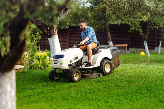 tracteur-tondesue-gamme-produits-lefebvre-motoculture-tournai