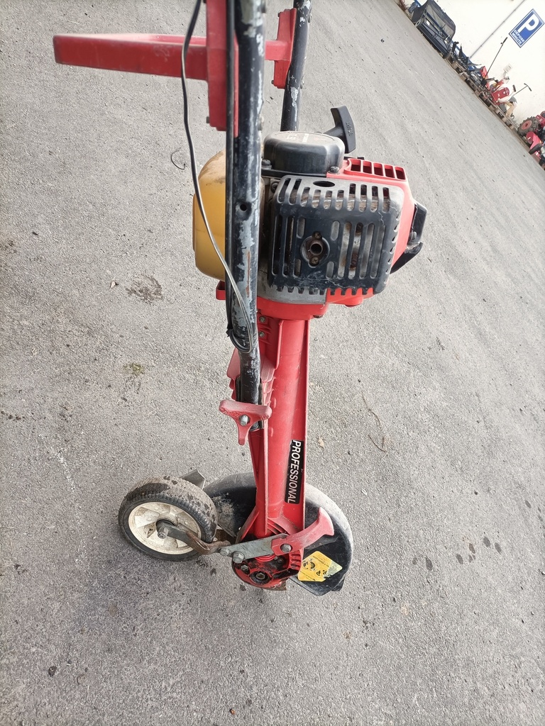 COUPE BORDURES MITSUBISHI 2T