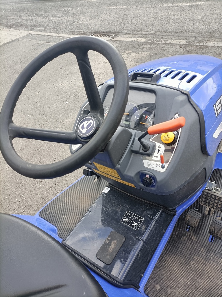 TRACTEUR DE TONTE ISEKI SXG324 122cm AVEC BENNAGE EN HAUTEUR