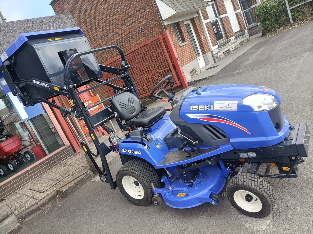 TRACTEUR DE TONTE ISEKI SXG324 122cm AVEC BENNAGE EN HAUTEUR