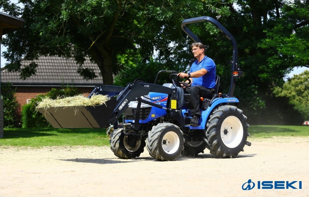 TM3187 FZRE42 TRACTEUR ISEKI 18CV avec arceau &  pneus gazon